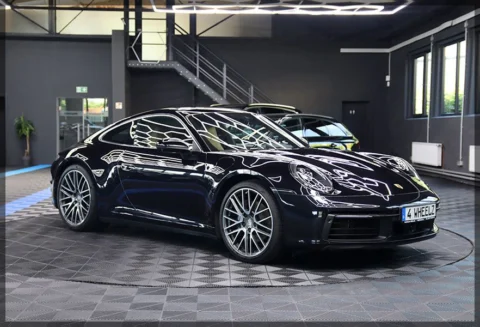 Porsche 911 Carrera PANO / CAM / PDC / APPROVED
