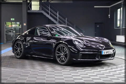 Porsche 911 Turbo PANO / BURMESTER / APPROVED